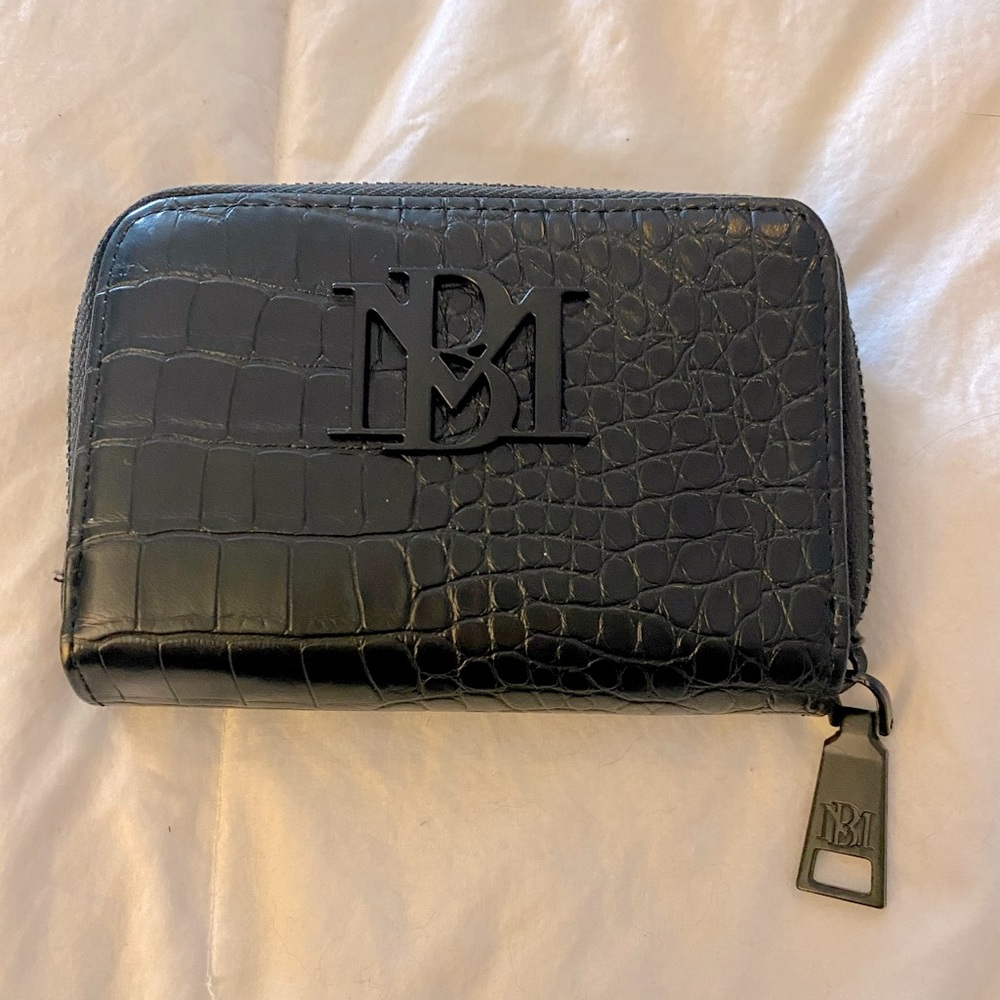 NWOT Badgley Mischka wallet